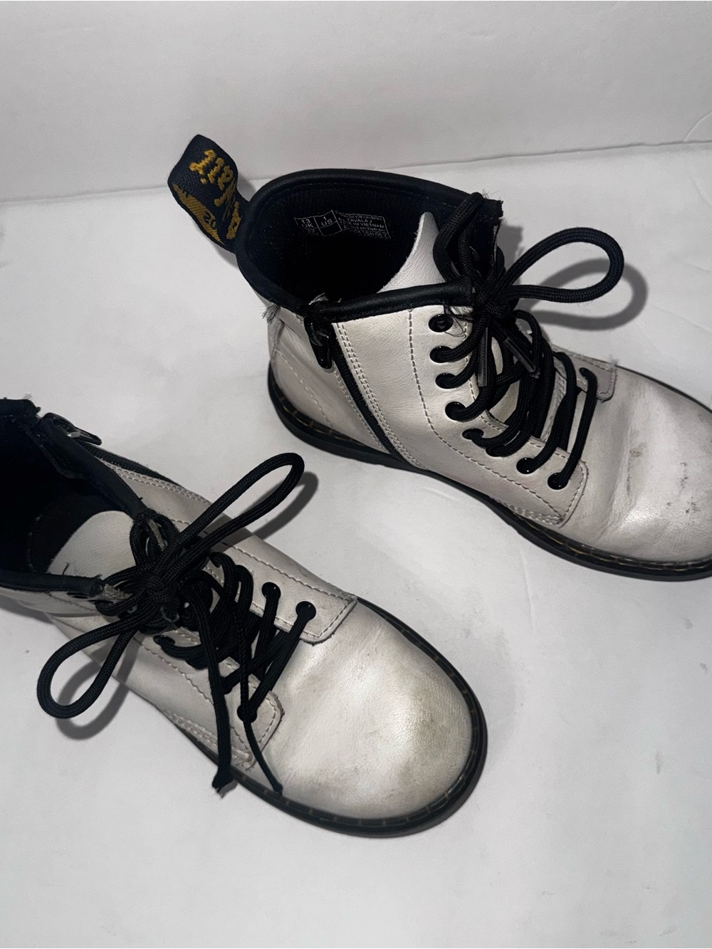Dr. Martens ankle boots big kids size 1 - Picture 2 of 7